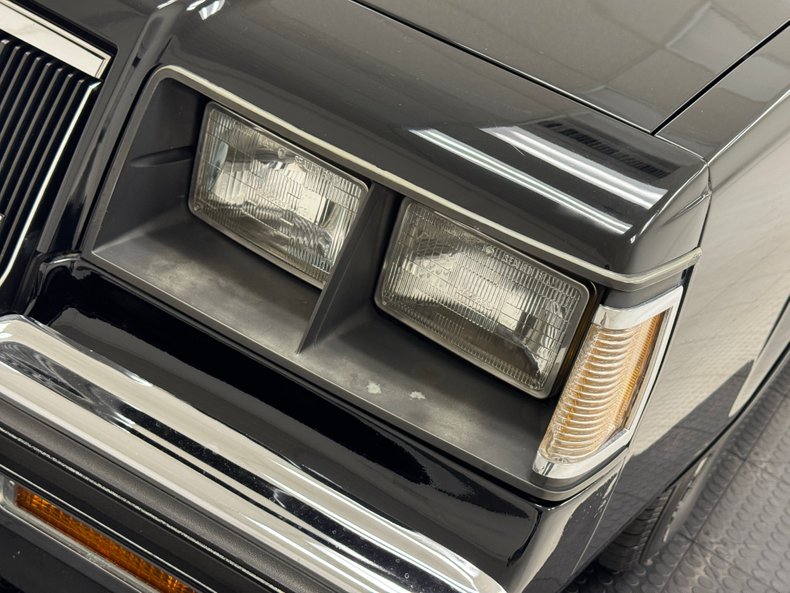Buick-Regal-1986-Black-Gray-7
