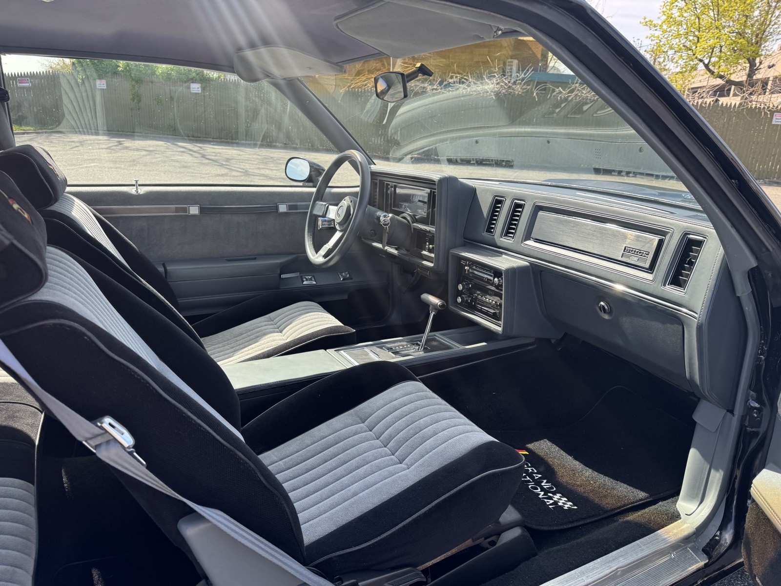 Buick-Regal-1987-15