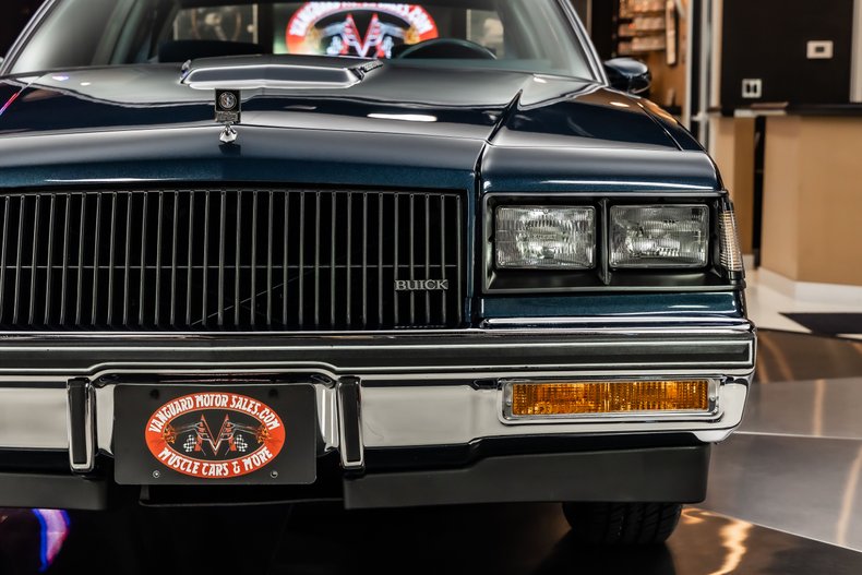 Buick-Regal-1987-Dark-Blue-2