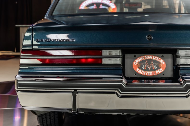 Buick-Regal-1987-Dark-Blue-32