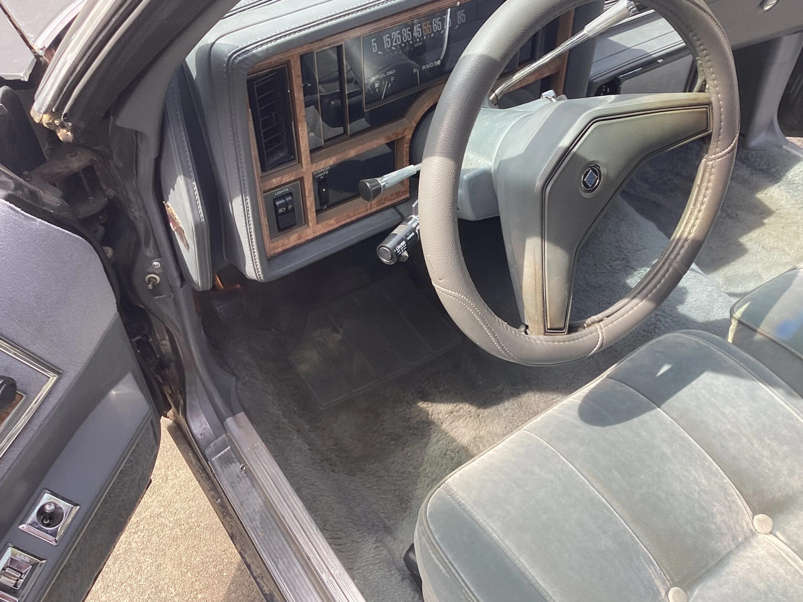 Buick-Regal-limited-coupe-1985-Gray-Gray-15