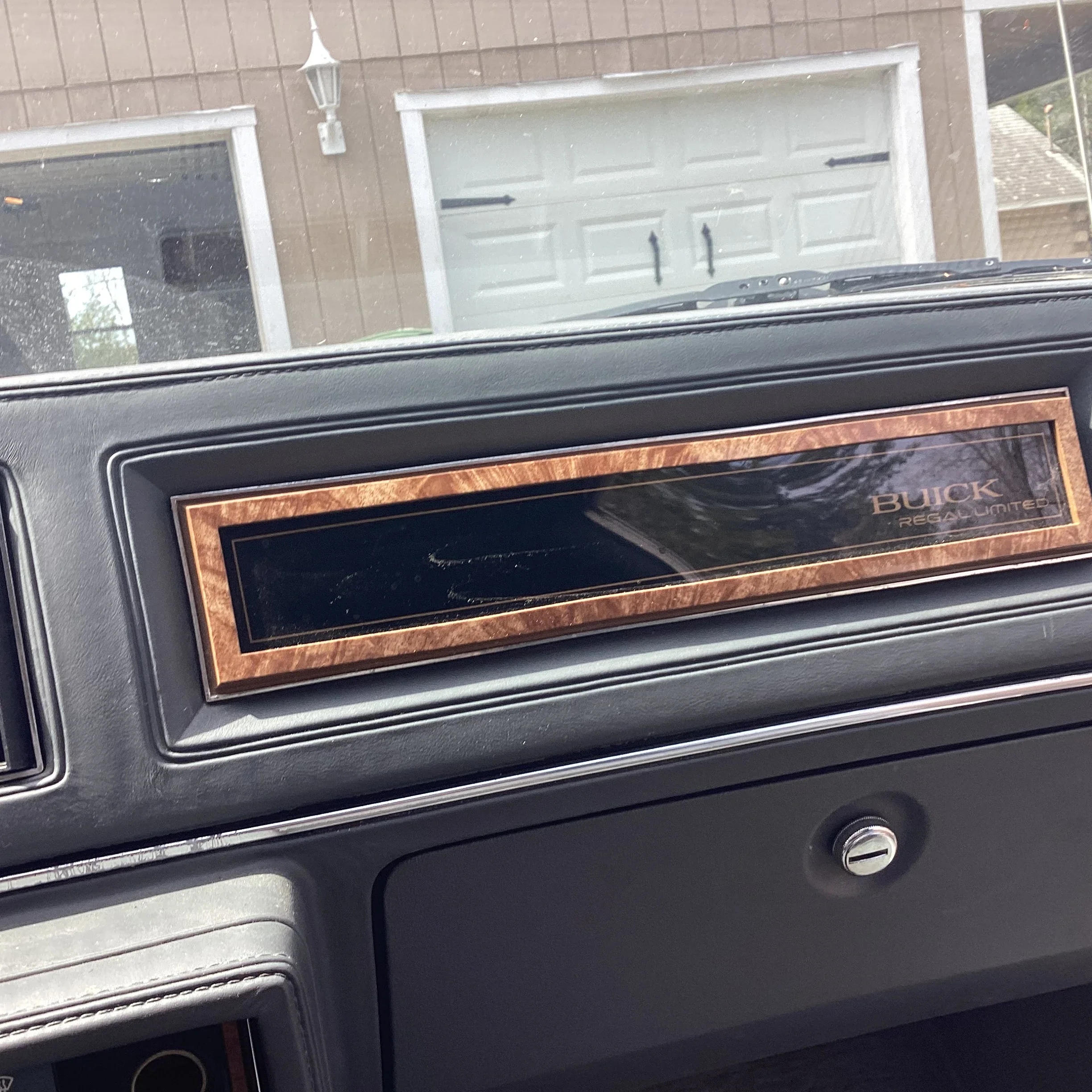 Buick-Regal-limited-coupe-1985-Gray-Gray-16