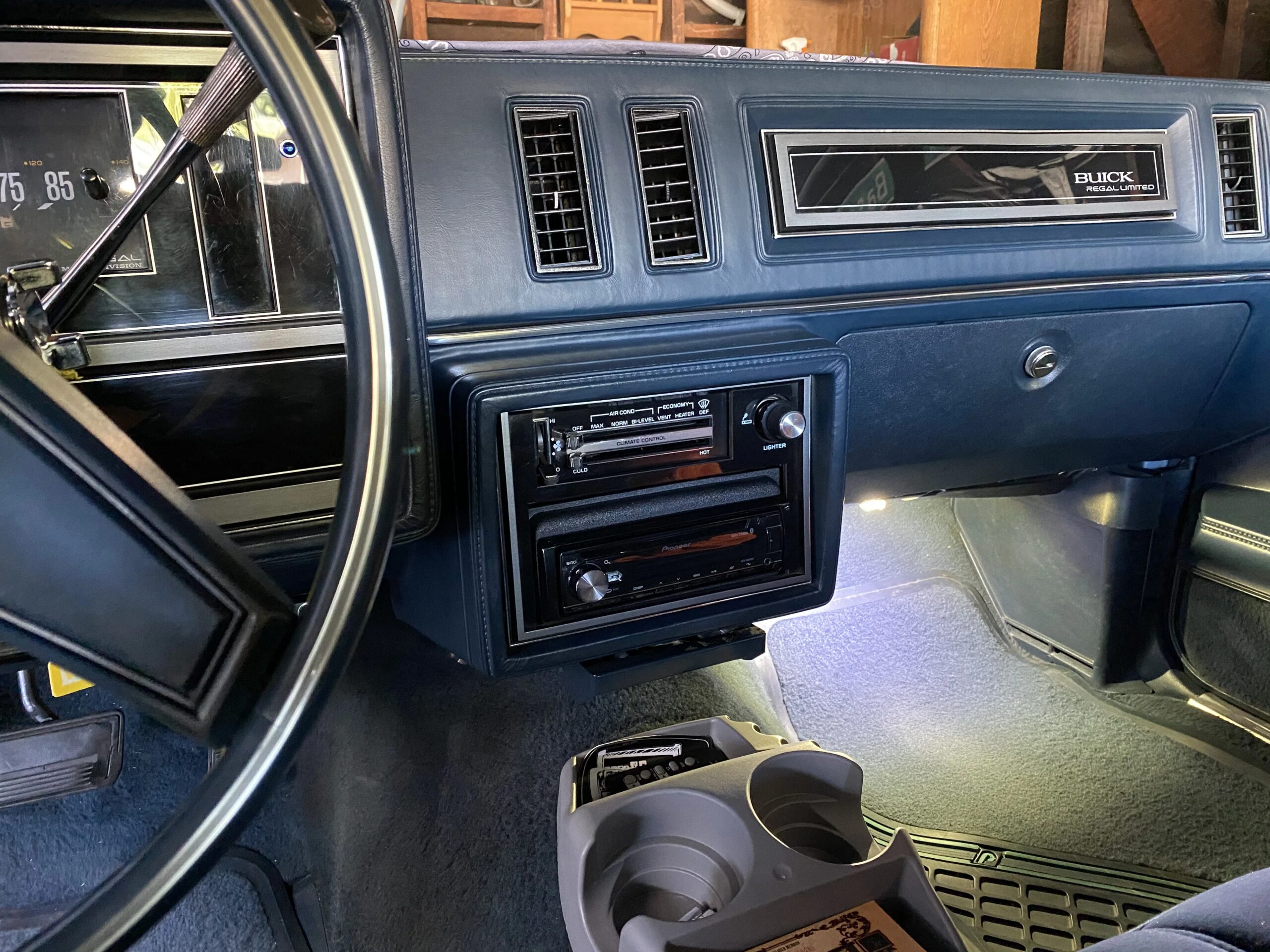 Buick-Regal-limited-coupe-1987-Blue-Blue-2