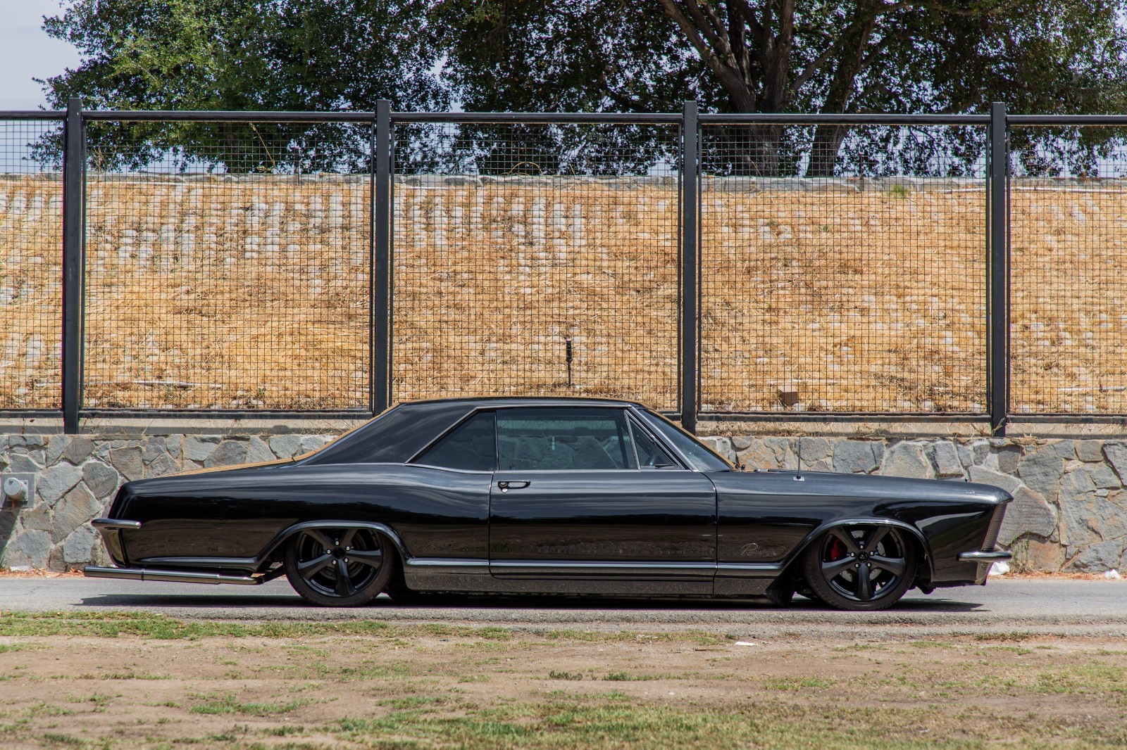 Buick-Riviera-1965-Coupe-1