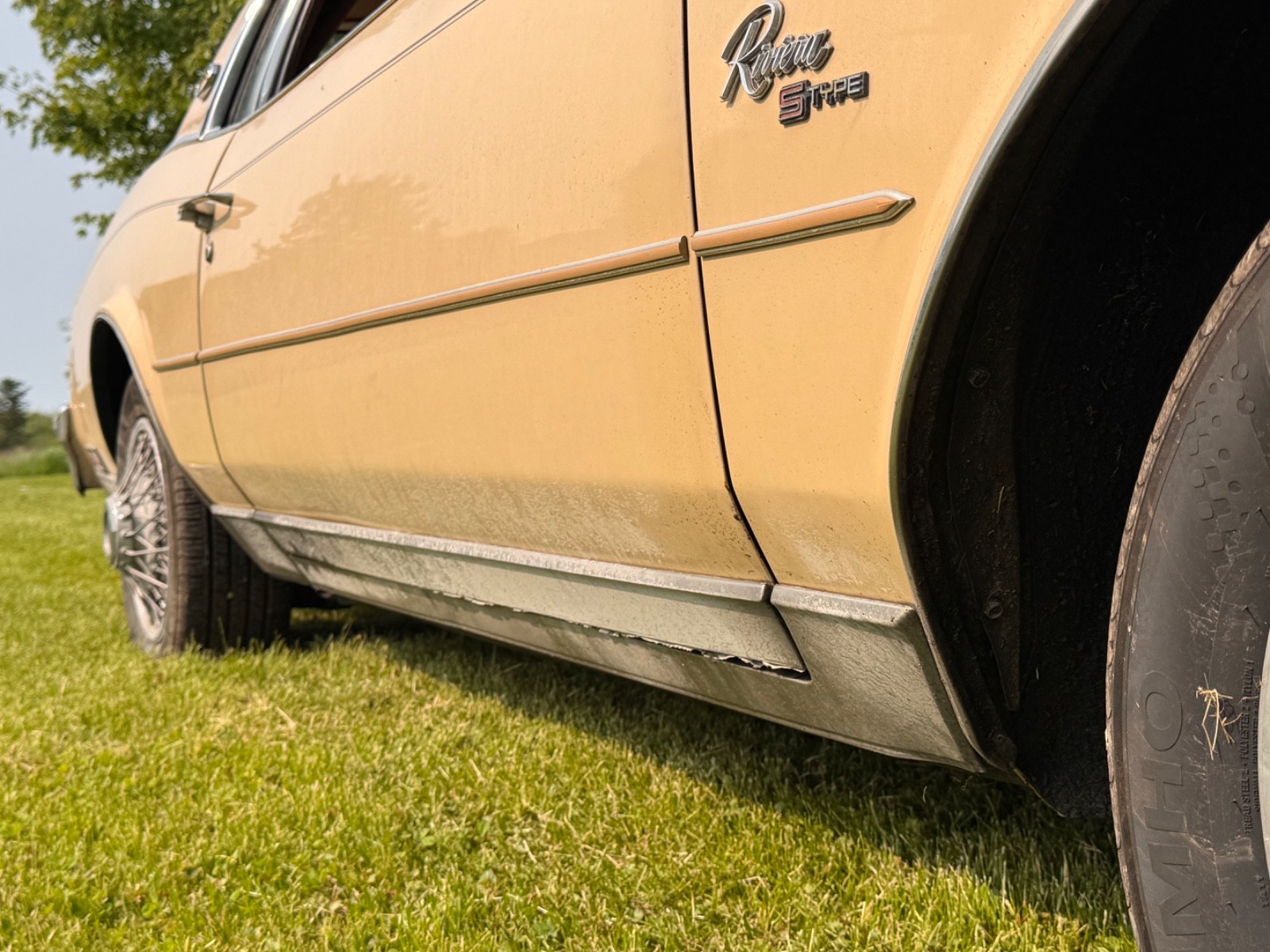 Buick-Riviera-1979-Coupe-13