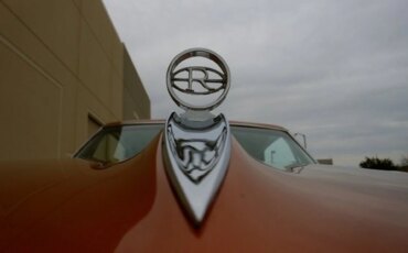Buick-Riviera-coupe-1964-Orange-Tan-11