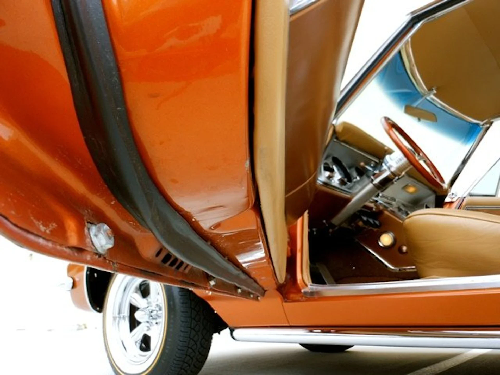 Buick-Riviera-coupe-1964-Orange-Tan-18