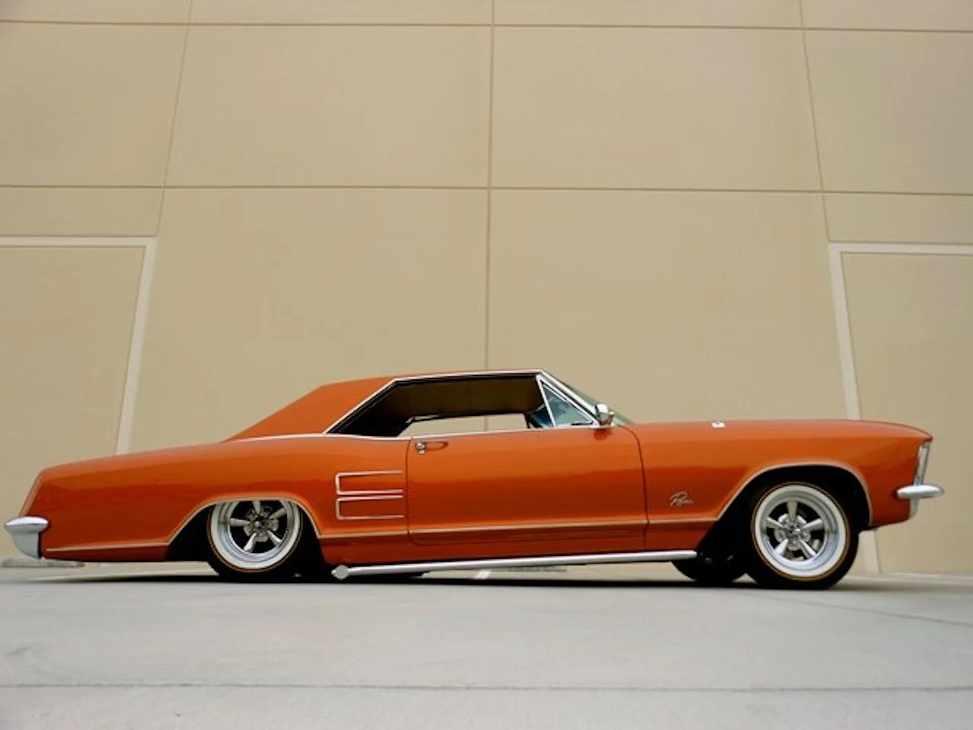 Buick-Riviera-coupe-1964-Orange-Tan-2