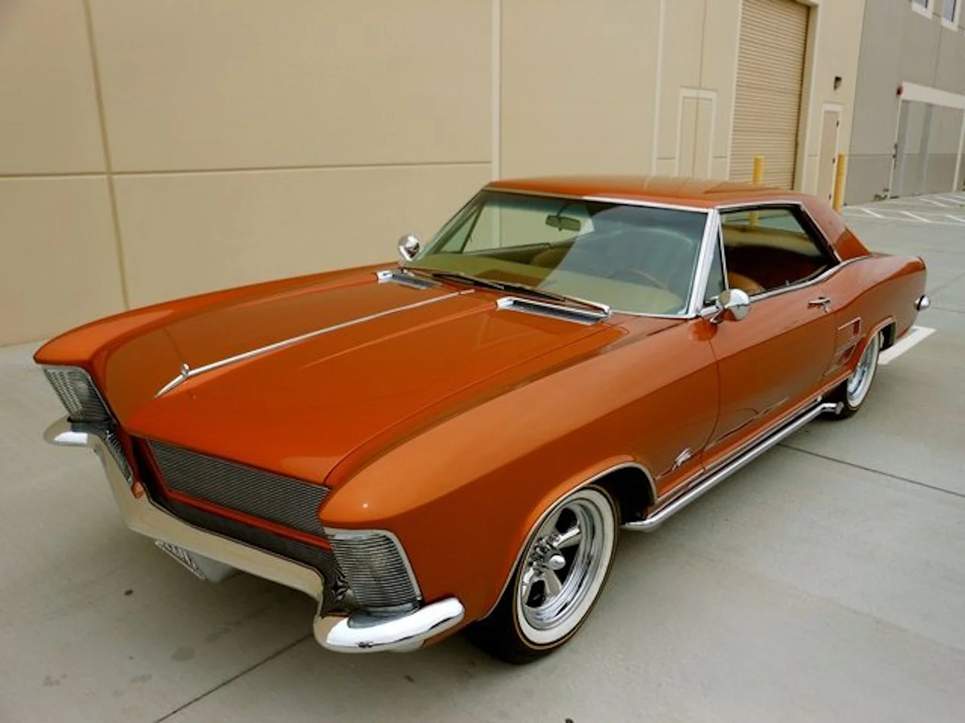 Buick-Riviera-coupe-1964-Orange-Tan-5