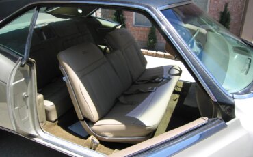 Buick-Riviera-coupe-1968-Tan-Tan-1