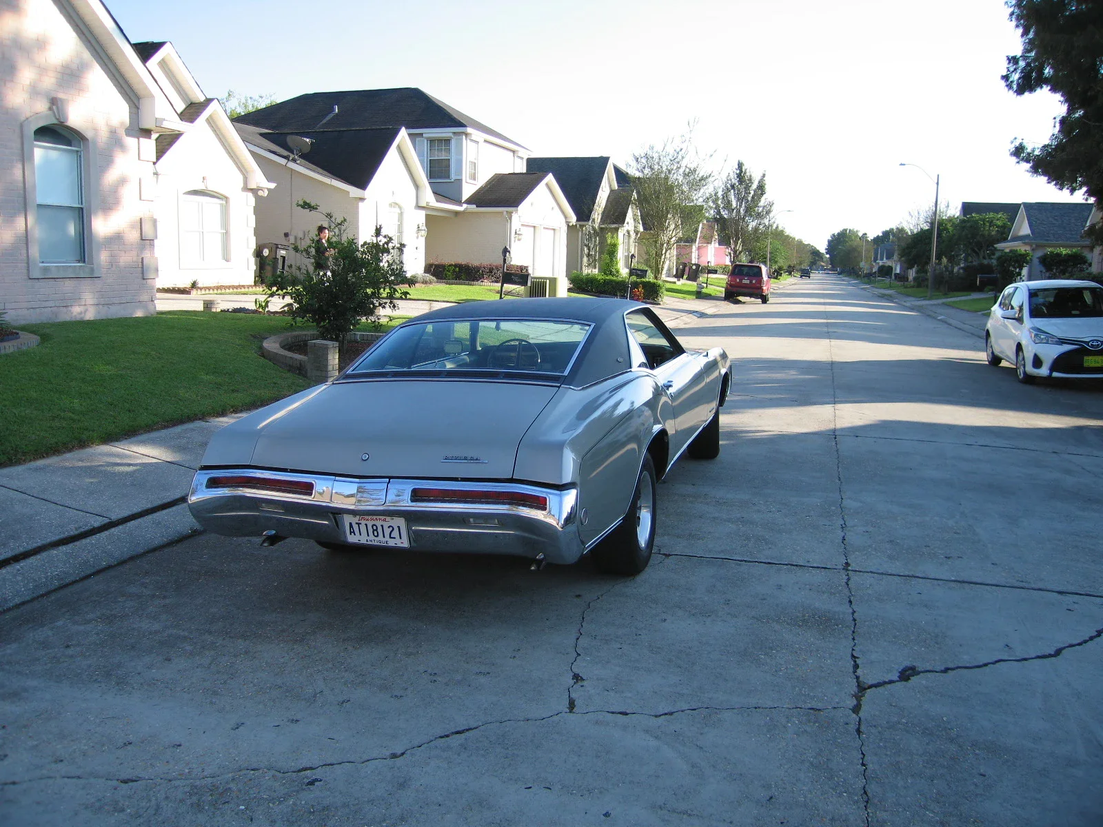 Buick-Riviera-coupe-1968-Tan-Tan-3
