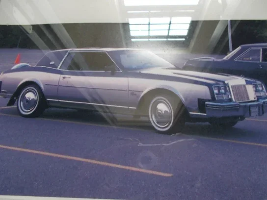 Buick-Riviera-coupe-1985-Blue-Blue-3