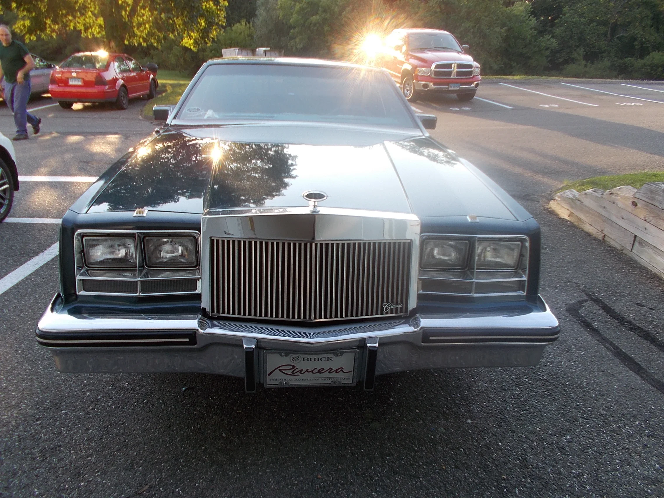 Buick-Riviera-coupe-1985-Blue-Blue-4