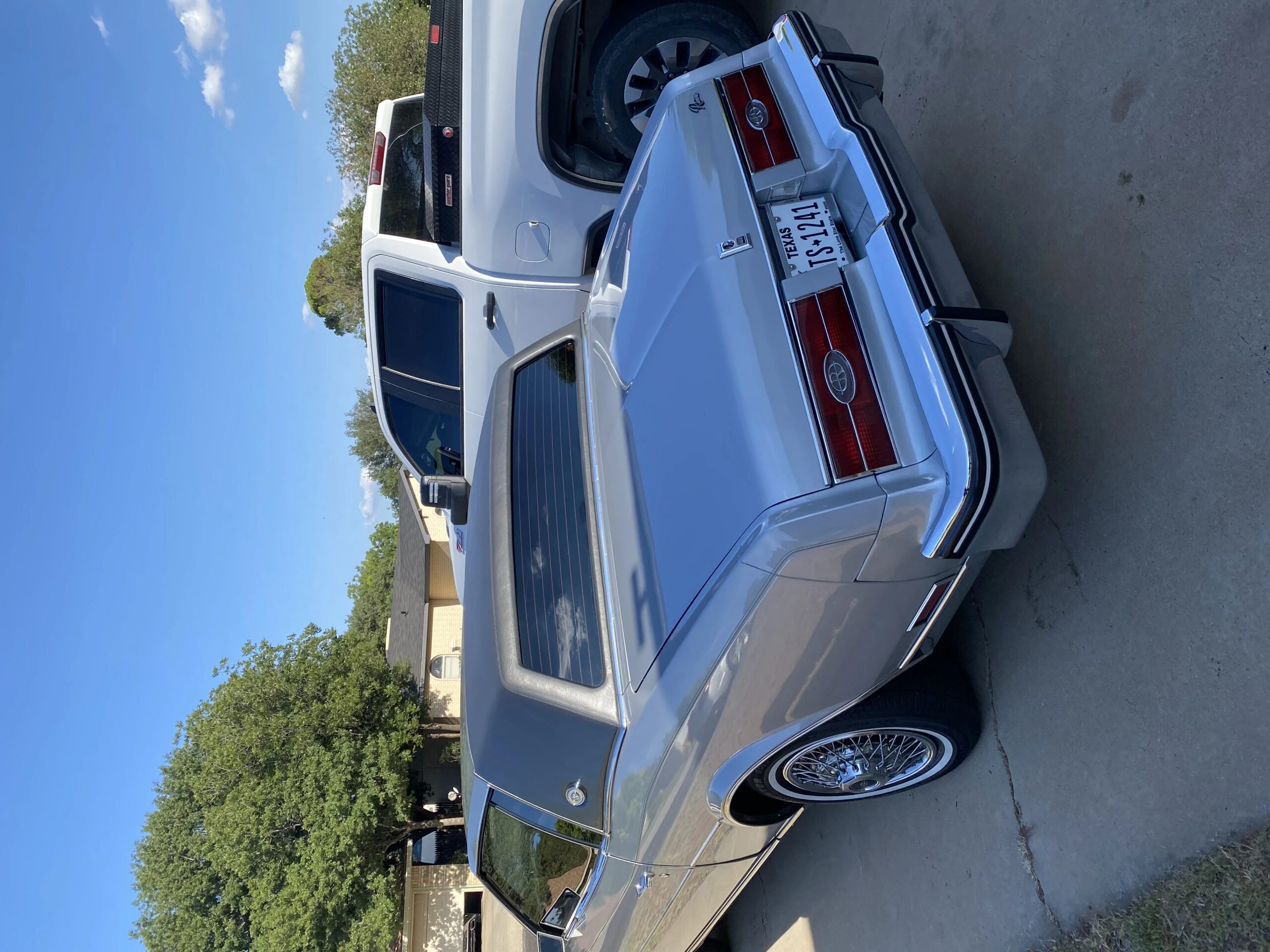 Buick-Riviera-coupe-1985-Gray-Custom-5