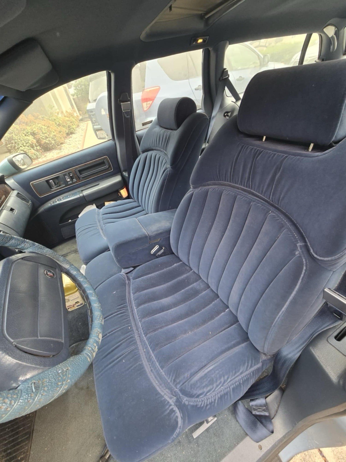 Buick-Roadmaster-1993-12