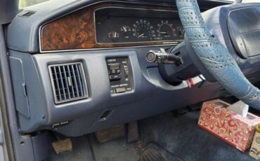 Buick-Roadmaster-1993-13