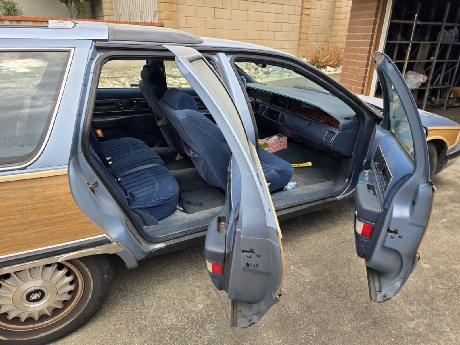 Buick-Roadmaster-1993-15