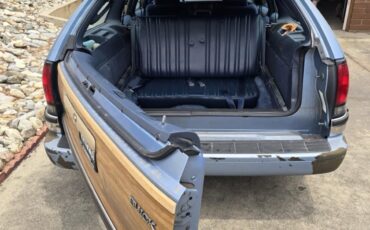 Buick-Roadmaster-1993-19