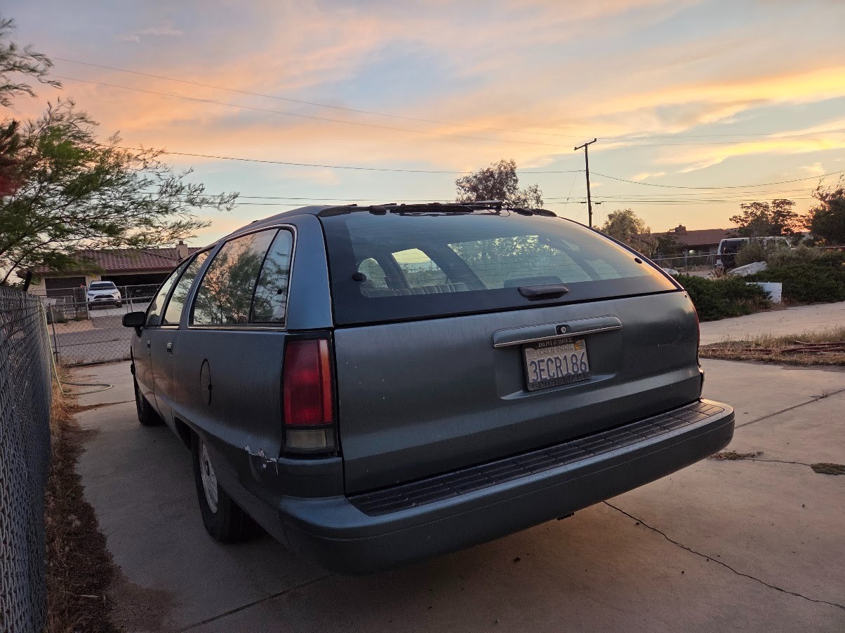 Buick-Roadmaster-1993-Wagon-24