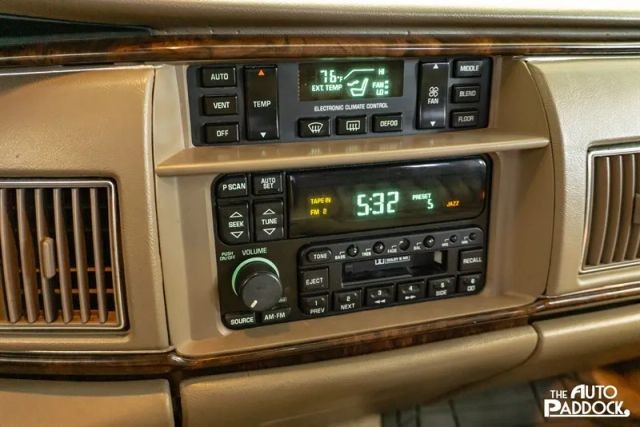 Buick-Roadmaster-1996-Wagon-25