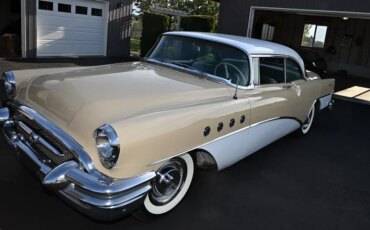 Buick-Roadmaster-sedan-1955-Tan-Green-22