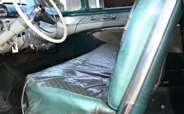 Buick-Roadmaster-sedan-1955-Tan-Green-31