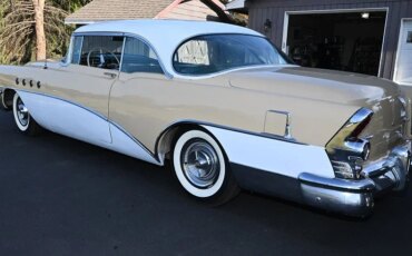 Buick-Roadmaster-sedan-1955-Tan-Green