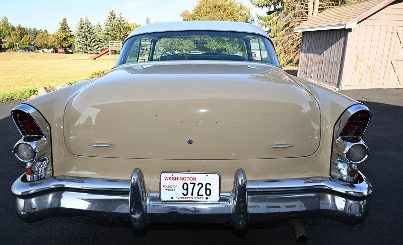 Buick-Roadmaster-sedan-1955-Tan-Green-7
