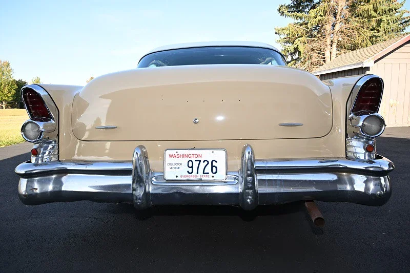 Buick-Roadmaster-sedan-1955-Tan-Green-8