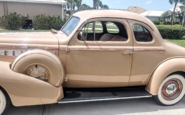 Buick-Series-40-1938-Beige-Beige-14