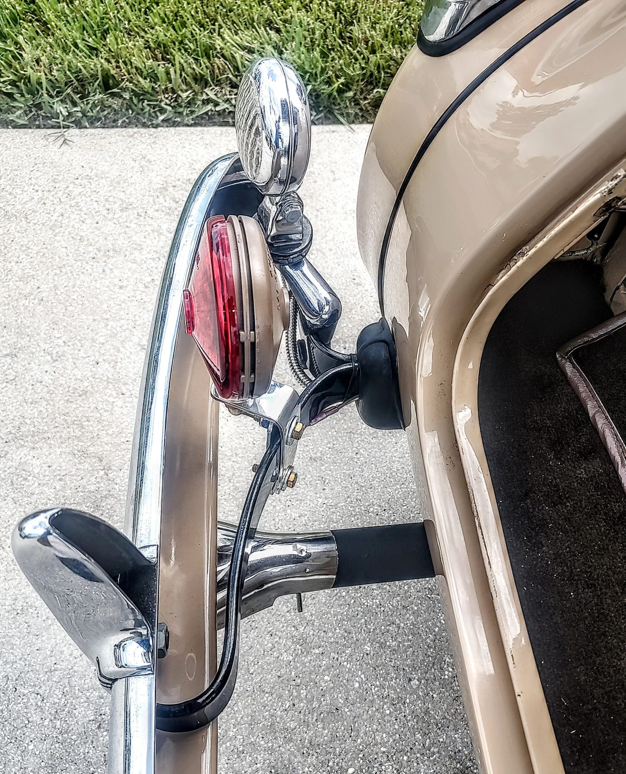 Buick-Series-40-1938-Beige-Beige-15
