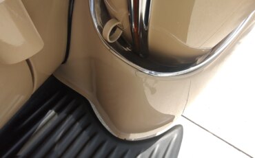 Buick-Series-40-1938-Beige-Beige-19