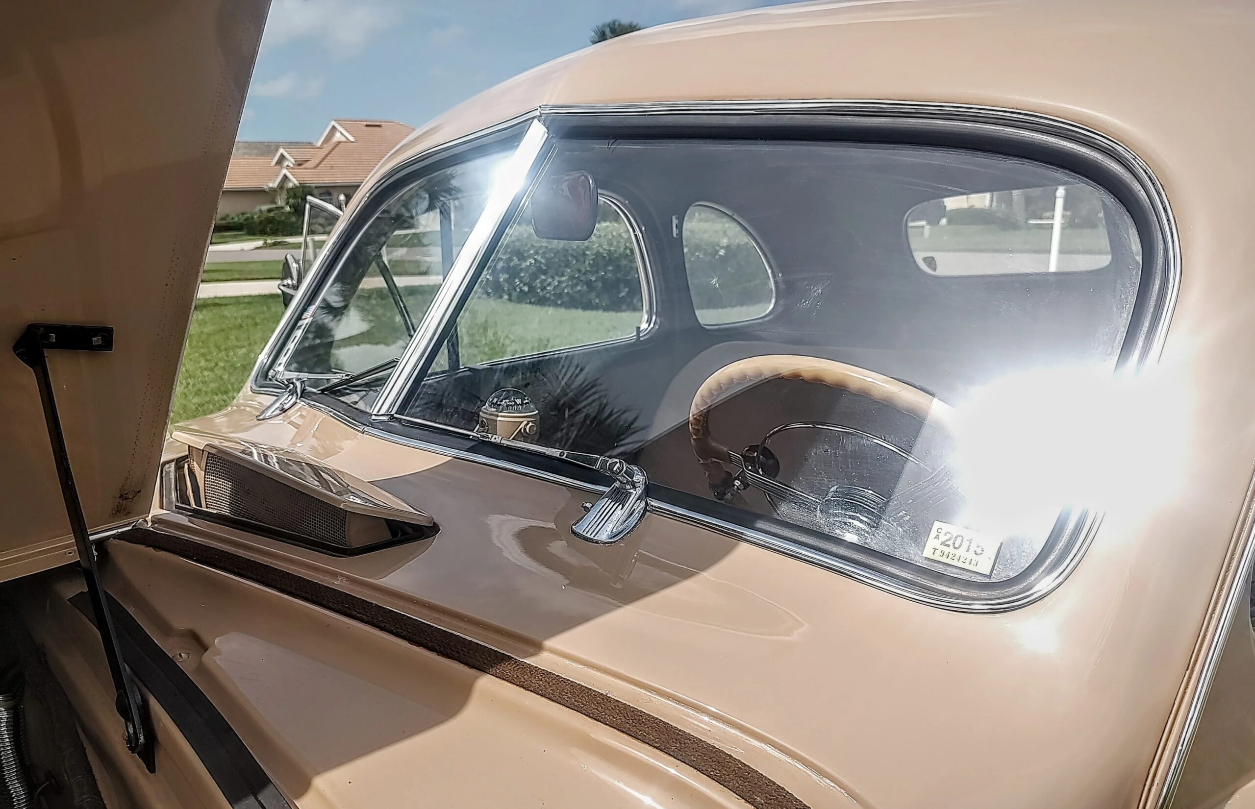 Buick-Series-40-1938-Beige-Beige-21