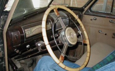 Buick-Series-40-1939-Black-Beige-1