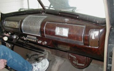 Buick-Series-40-1939-Black-Beige-2