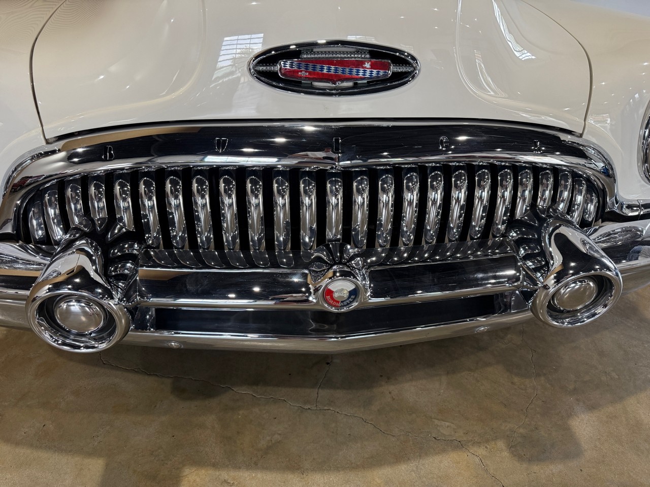 Buick-Skylark-1953-Classic-Car-10