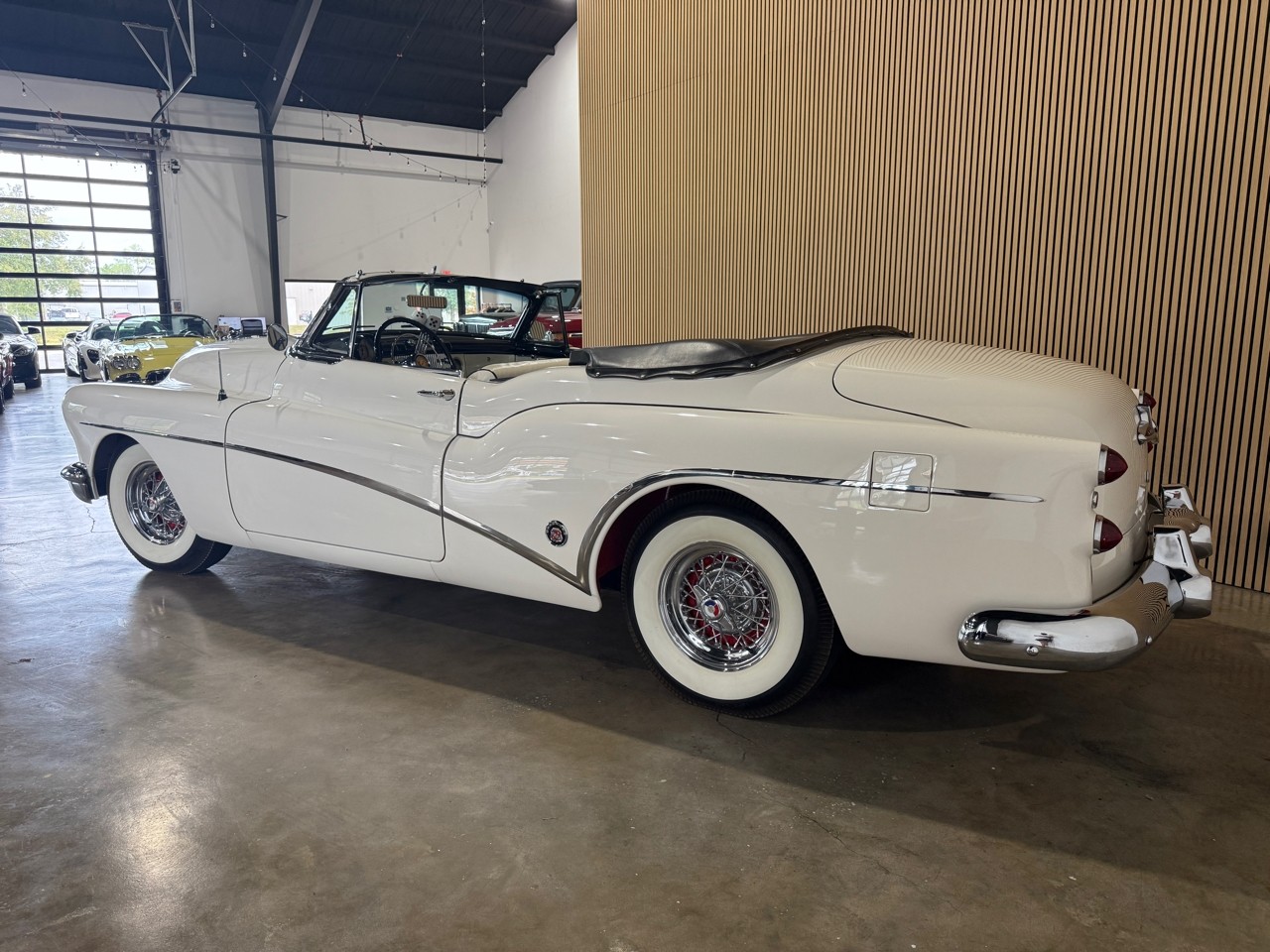 Buick-Skylark-1953-Classic-Car-22