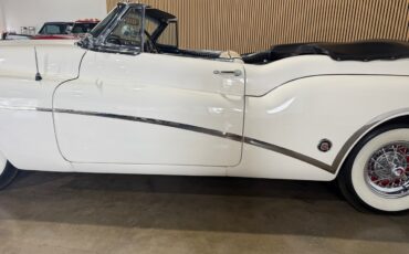 Buick-Skylark-1953-Classic-Car-25