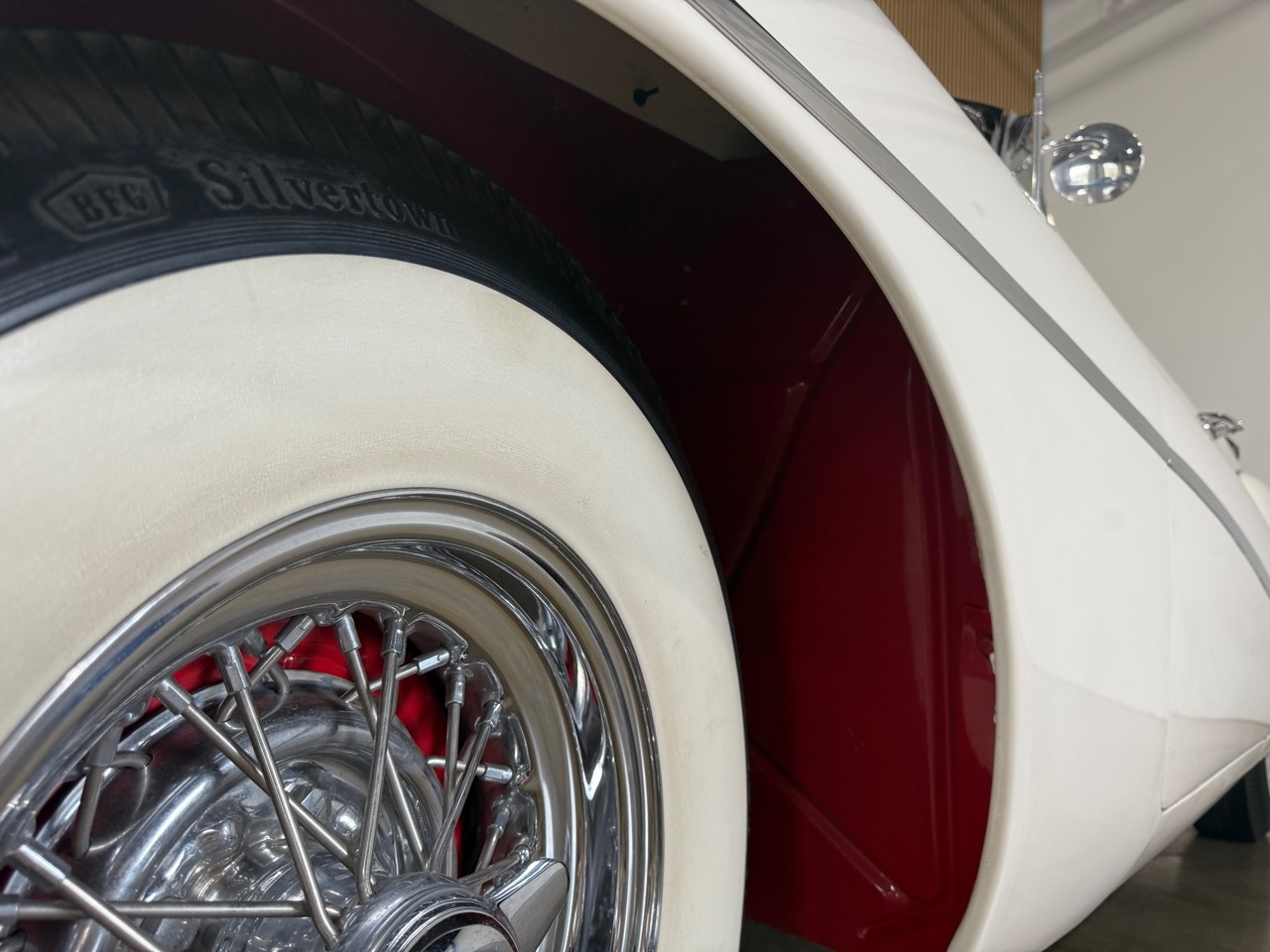 Buick-Skylark-1953-Classic-Car-28