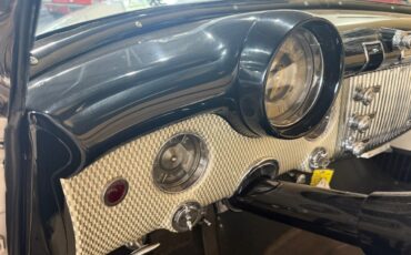 Buick-Skylark-1953-Classic-Car-37
