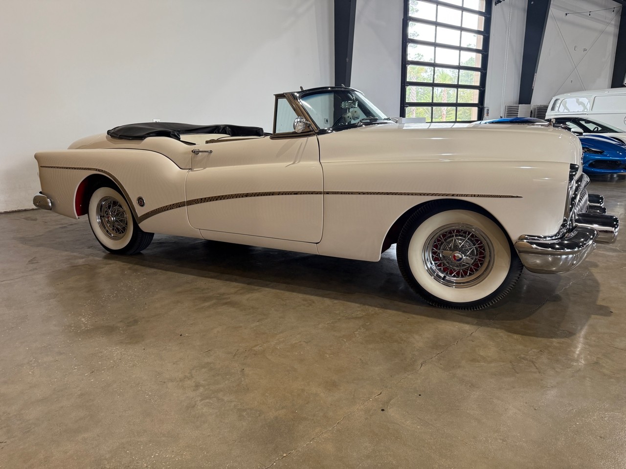 Buick-Skylark-1953-Classic-Car-7