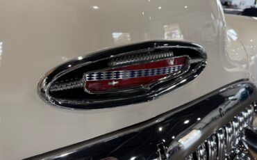 Buick-Skylark-1953-Classic-Car-9