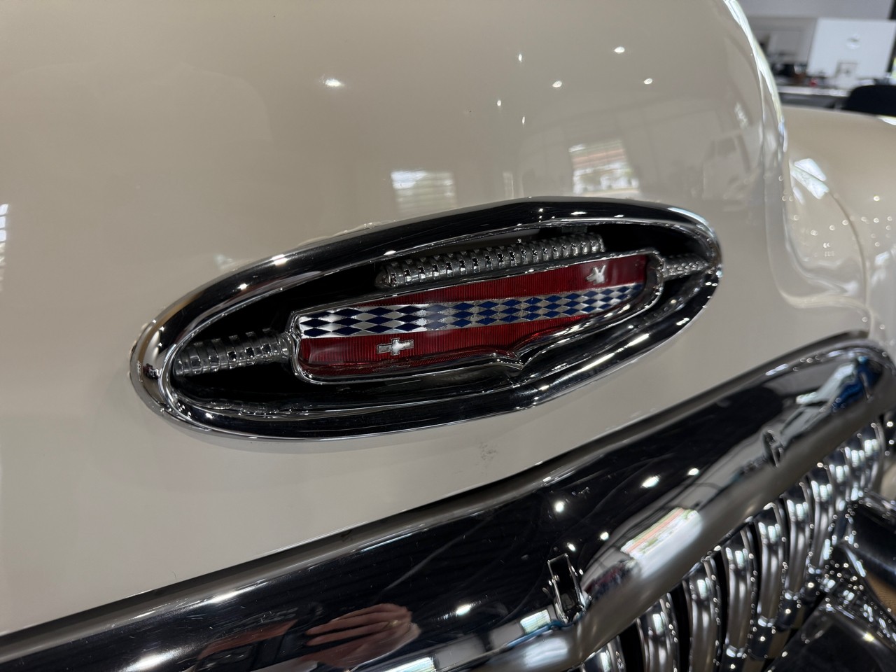 Buick-Skylark-1953-Classic-Car-9