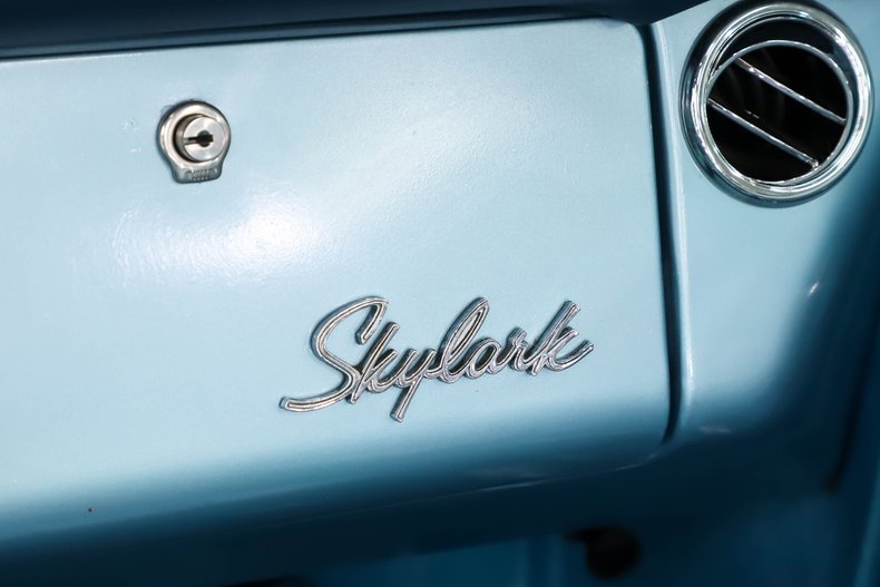 Buick-Skylark-1965-Astro-Blue-Blue-12
