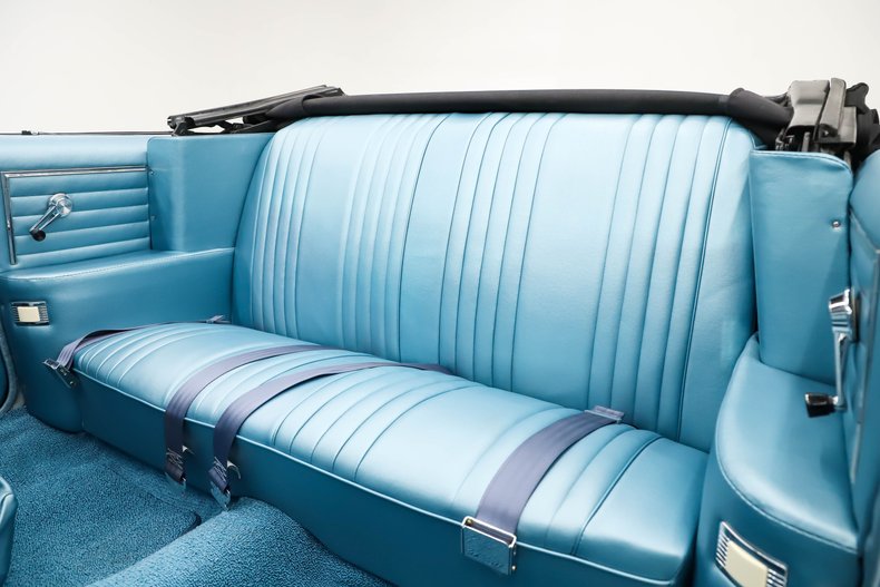 Buick-Skylark-1965-Astro-Blue-Blue-38