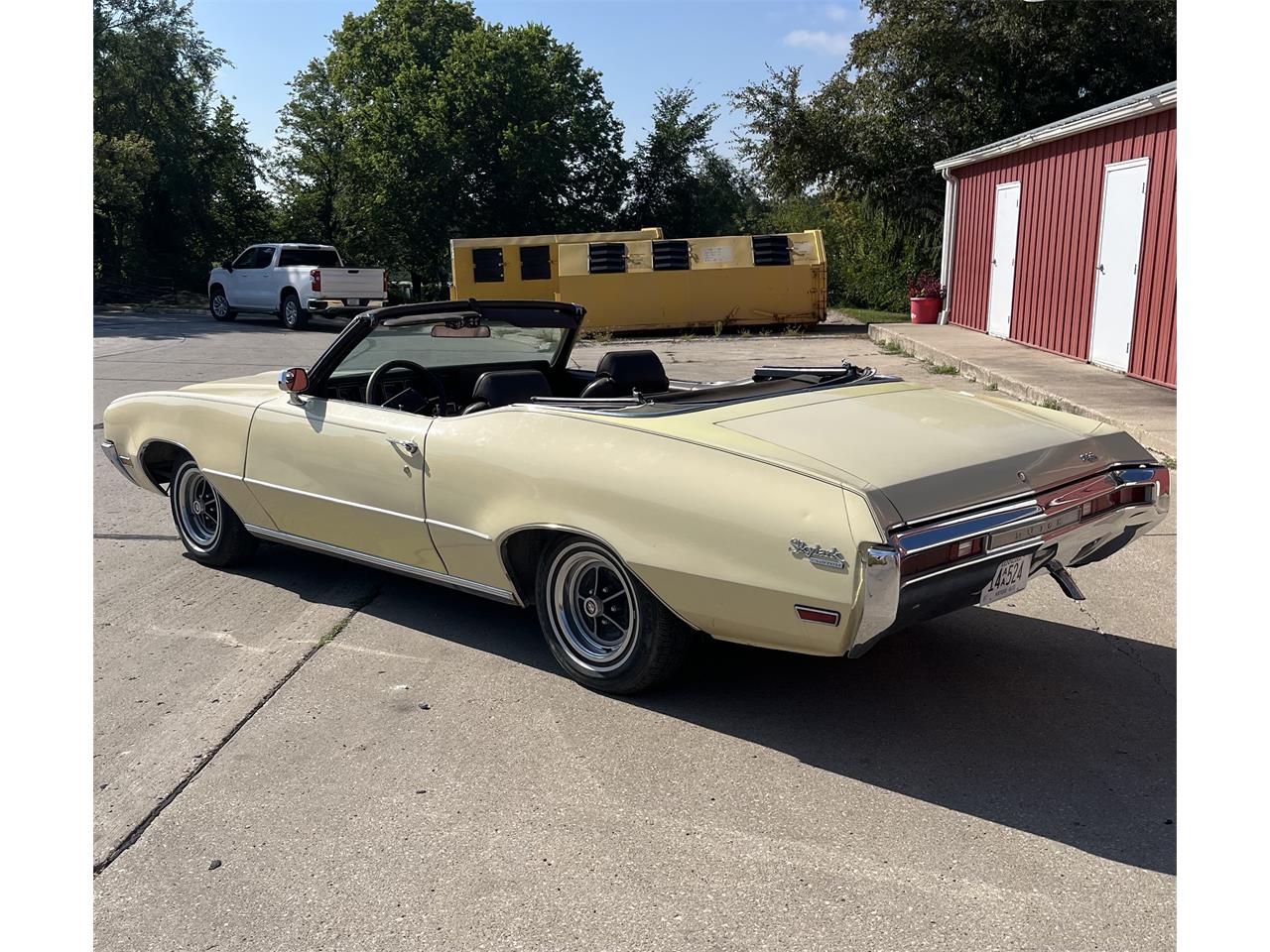 Buick-Skylark-1970-Creme-Tan-1