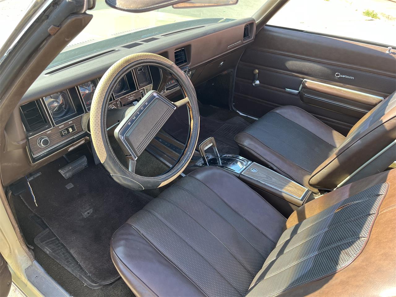 Buick-Skylark-1970-Creme-Tan-15