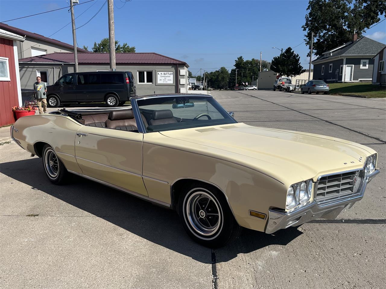 Buick-Skylark-1970-Creme-Tan-2