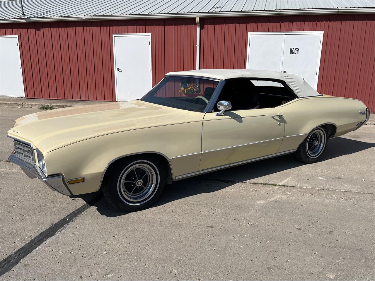 Buick-Skylark-1970-Creme-Tan-21