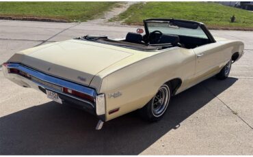 Buick-Skylark-1970-Creme-Tan-4